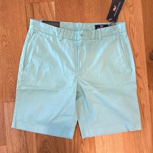 NWT vineyard vines breaker short